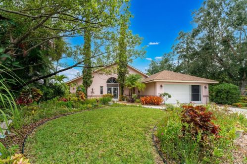 102 Haddock Dr, Placida, FL 33947-2816