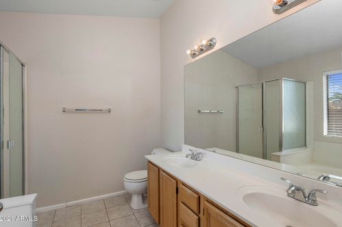 18801 8th Pl, Phoenix AZ 85042-4304 exterior