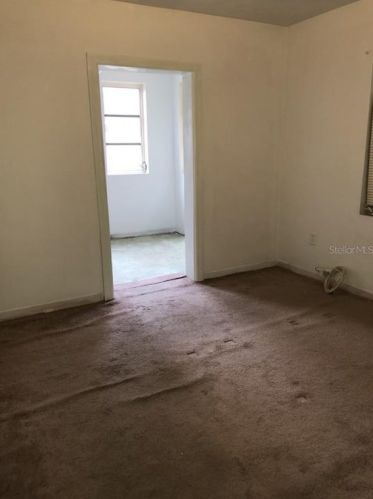 516 Disston Ave, Tavares FL  32778-2711 exterior