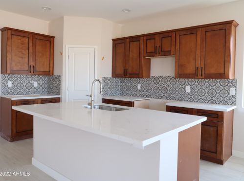 25606 Gambit Trl, Wittmann, AZ 85361-8748