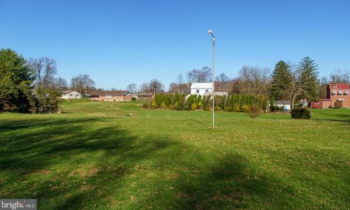 50 Clarence Ave, Shoemakersville PA  19555-1102 exterior