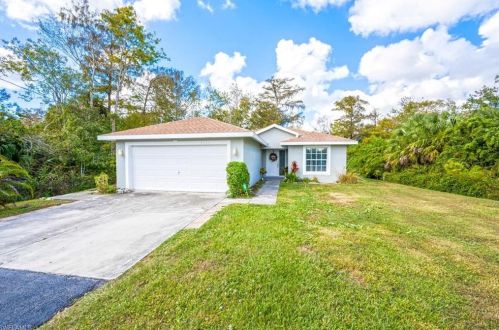 4235 Wilson Blvd, Naples, FL 34120-4359
