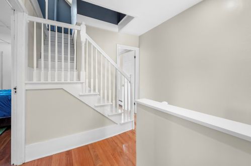 27 Main St, Newton NH  03858-3306 exterior