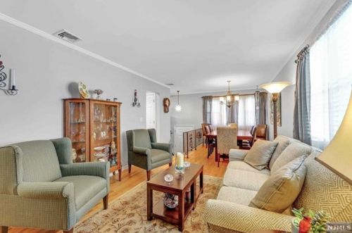 437 Northern Pkwy, Ridgewood NJ  07450-1720 exterior