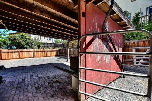 2300 Linwood Ave, Santa Rosa CA  95404-5611 exterior