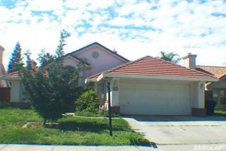 5831 Thoroughbred Dr, Riverbank, CA 95367-3128