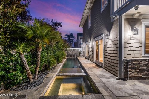 820 Mandalay Bch Rd, Oxnard CA 93035-1078 exterior