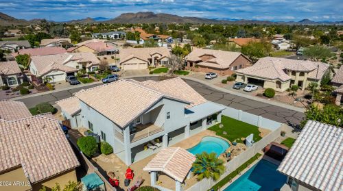 5717 Soft Wind Dr, Glendale AZ  85310-3643 exterior