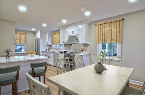 458 Midland St, Bridgeport CT  06605-3344 exterior