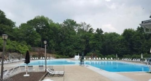 21 Duck Hawk Ct, Hackettstown NJ  07840-3306 exterior