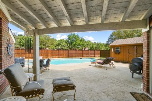 5412 Lancelot Ln, Richardson TX  exterior