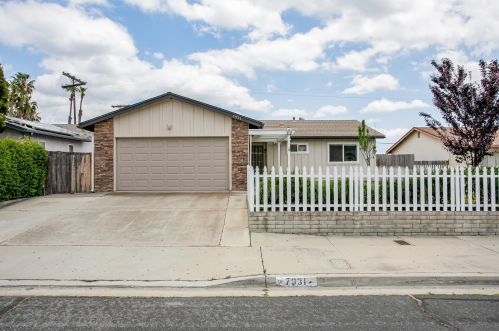 7931 Anders Cir, La Mesa, CA 91942-2304