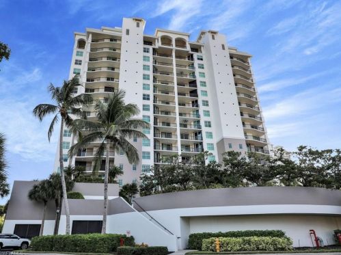 455 Cove Tower Dr, Naples, FL 34110-6084