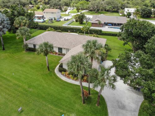 1106 Kingswood Ln, Fort Pierce, FL 34982-7289