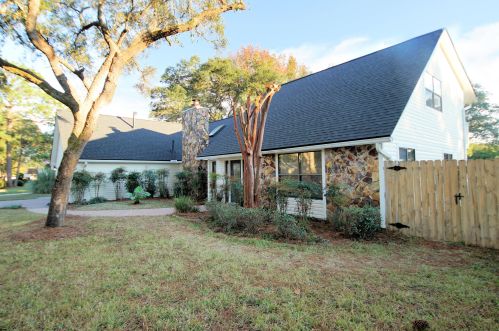 61 Lake Lorraine Cir, Shalimar FL  32579-1617 exterior