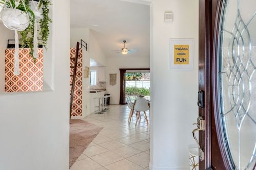 51899 Avenida Carranza, La Quinta CA  92253-3156 exterior