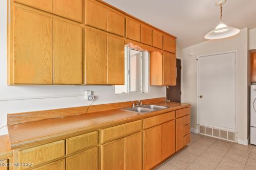 814 Waverly St, Tucson AZ  85719-3577 exterior