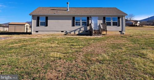 921 Fairview Rd, Richmond National Battlefiel, VA 22835-5605