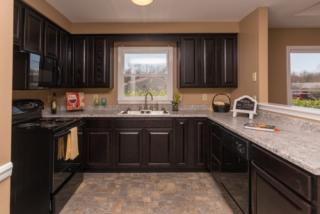 725 Inver Ln, Clarksville, TN 37042-6079