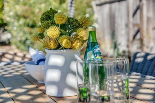 283 Cecilia Way, Tiburon CA  94920-2105 exterior