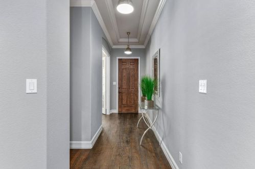 1155 Sunlight Dr, Lewisville TX  75028-4051 exterior