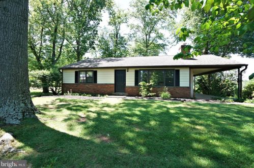1628 Clearbrook Rd, Lansdale, PA 19446-5406