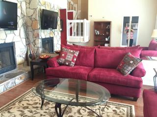 8255 Golf Ridge Dr, Charlotte NC  28277-8867 exterior