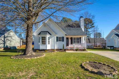 320 Aqua Marine Ln, Knightdale, NC 27545-7866