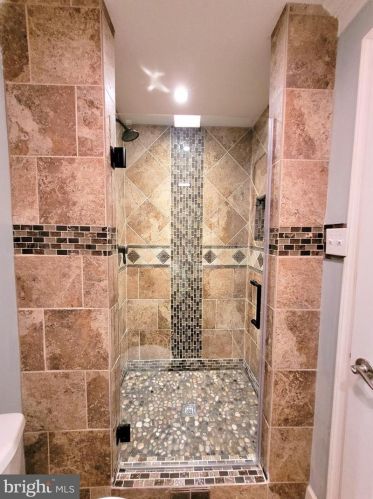16399 Kramer Estate Dr, Woodbridge VA  22191-6003 exterior