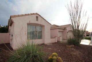 1865 Lark Dr, Chandler, AZ 85286-7404