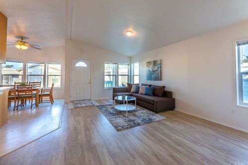 6258 Golden Sands Dr, Long Beach, CA 90803-2315