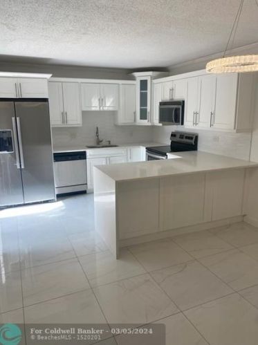 1700 Embassy Dr, West Palm Beach FL  33401-1913 exterior