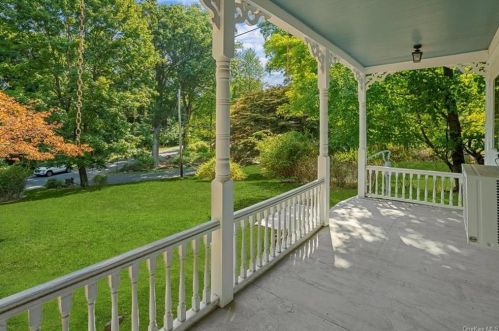 201 Wayne Ave, Stony Point, NY 10980-3003