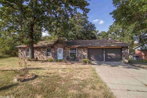 4 Ridgewood Dr, North Little Rock, AR 72120-9716