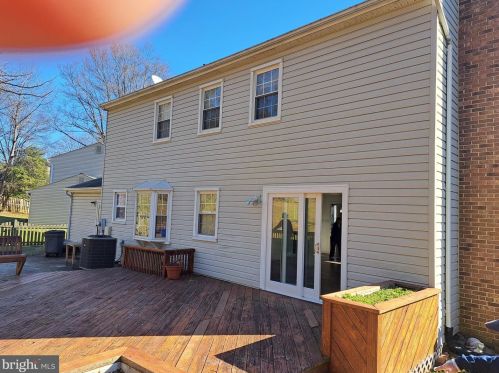 5300 Crown Point Rd, Springfield VA  22015-1716 exterior