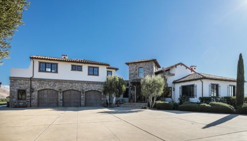7400 Pacheco Pass Hwy, Hollister, CA 95023-9514