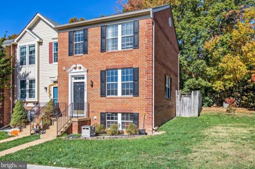 12810 Silvia Loop, Woodbridge VA  22192-5091 exterior