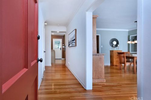 5648 Murietta Ave, Van Nuys, CA 91401-4708