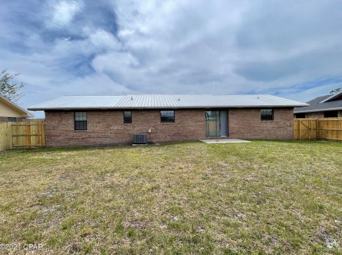 2007 Geralo Ln, Lynn Haven, FL 32444-4283