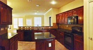 721 Bend Blvd, Burleson TX  76028-8180 exterior