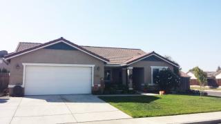 2021 Hampton Dr, Hanford, CA 93230-9135