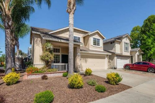 915 Summerhill Cir, Gilroy, CA 95020-3208