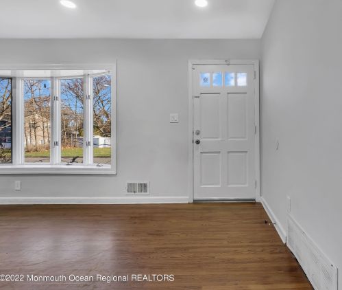 47 Hilltop Rd, West Long Branch, NJ 07764-1813
