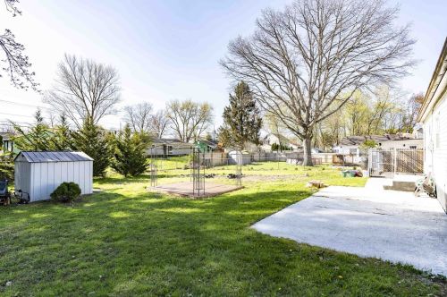 13 Peter Cooper Dr, Poughkeepsie NY  12601-1515 exterior