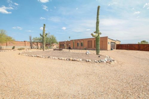 1721 Caspian Dr, Tucson, AZ 85704-1916