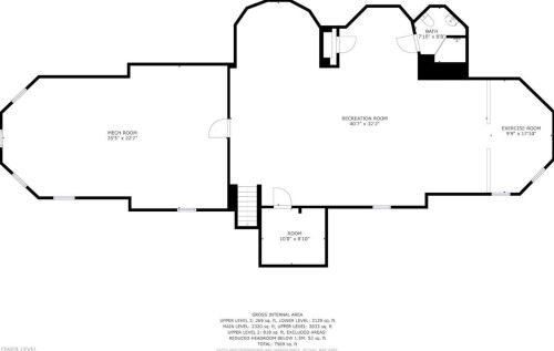 2 Winchester Dr, East Brunswick NJ  08816-3385 exterior