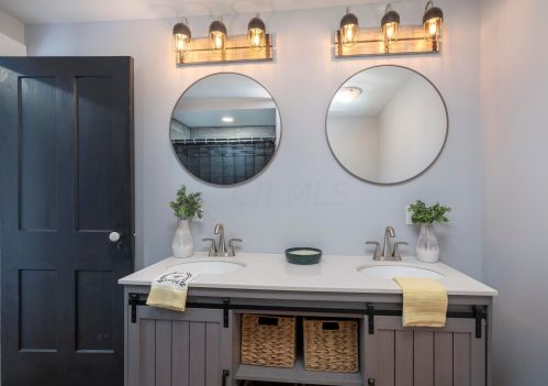 3255 White Rd, Washington Court House OH  43160-9223 exterior