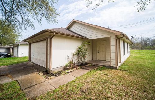 5206 Riverwood Dr, Richmond, TX 77469-2636