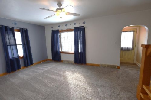 874 9th St, Green Bay, WI 54304-3554