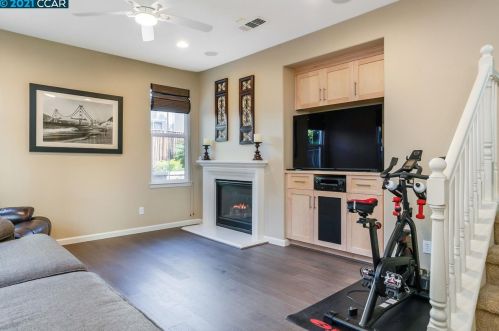 836 Little Valley Rd, Pacheco, CA 94553-4859
